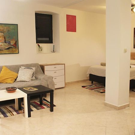 Street Garden Apartment 赫瓦尔 外观 照片