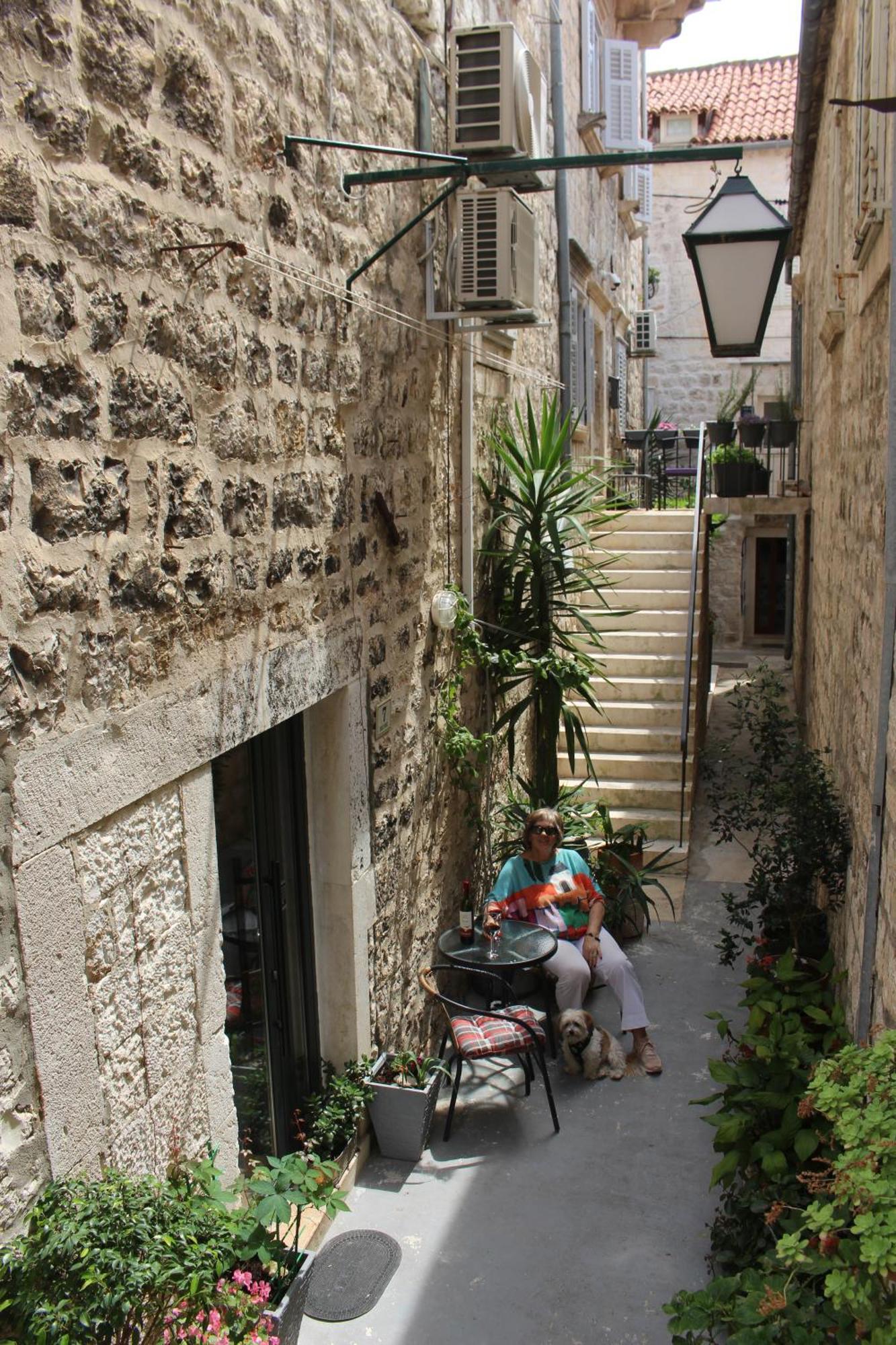 Street Garden Apartment 赫瓦尔 外观 照片